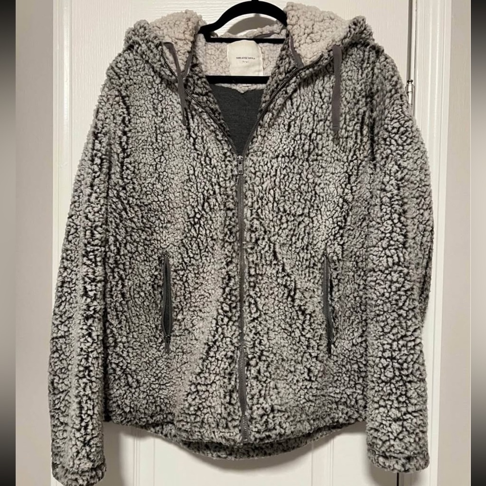 THREAD & SUPPLY Cozy Sherpa hooded zip up size L